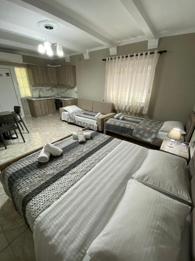Vila Ajdinaj Μπεράτ Εξωτερικό φωτογραφία