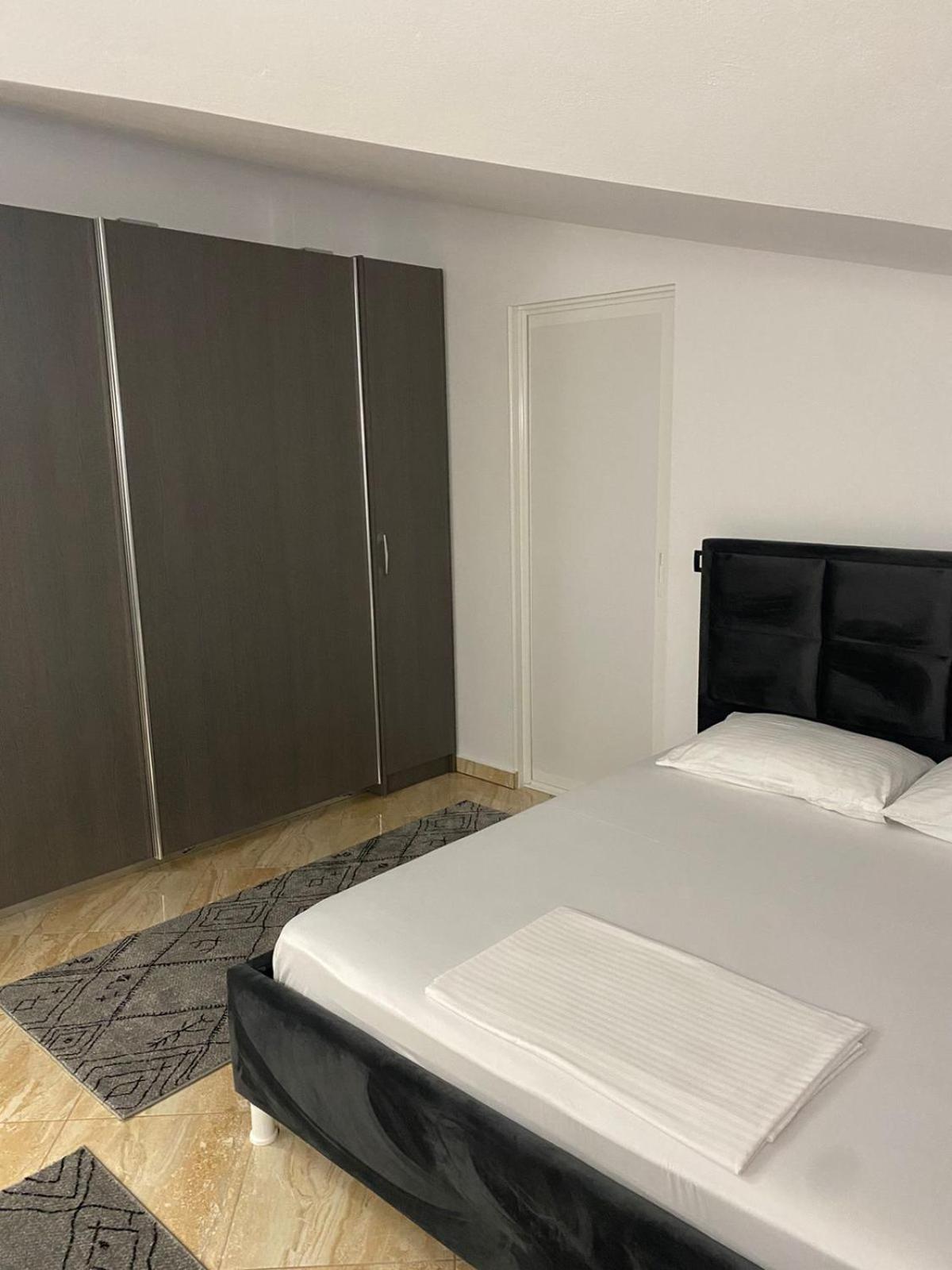 Vila Ajdinaj Μπεράτ Εξωτερικό φωτογραφία