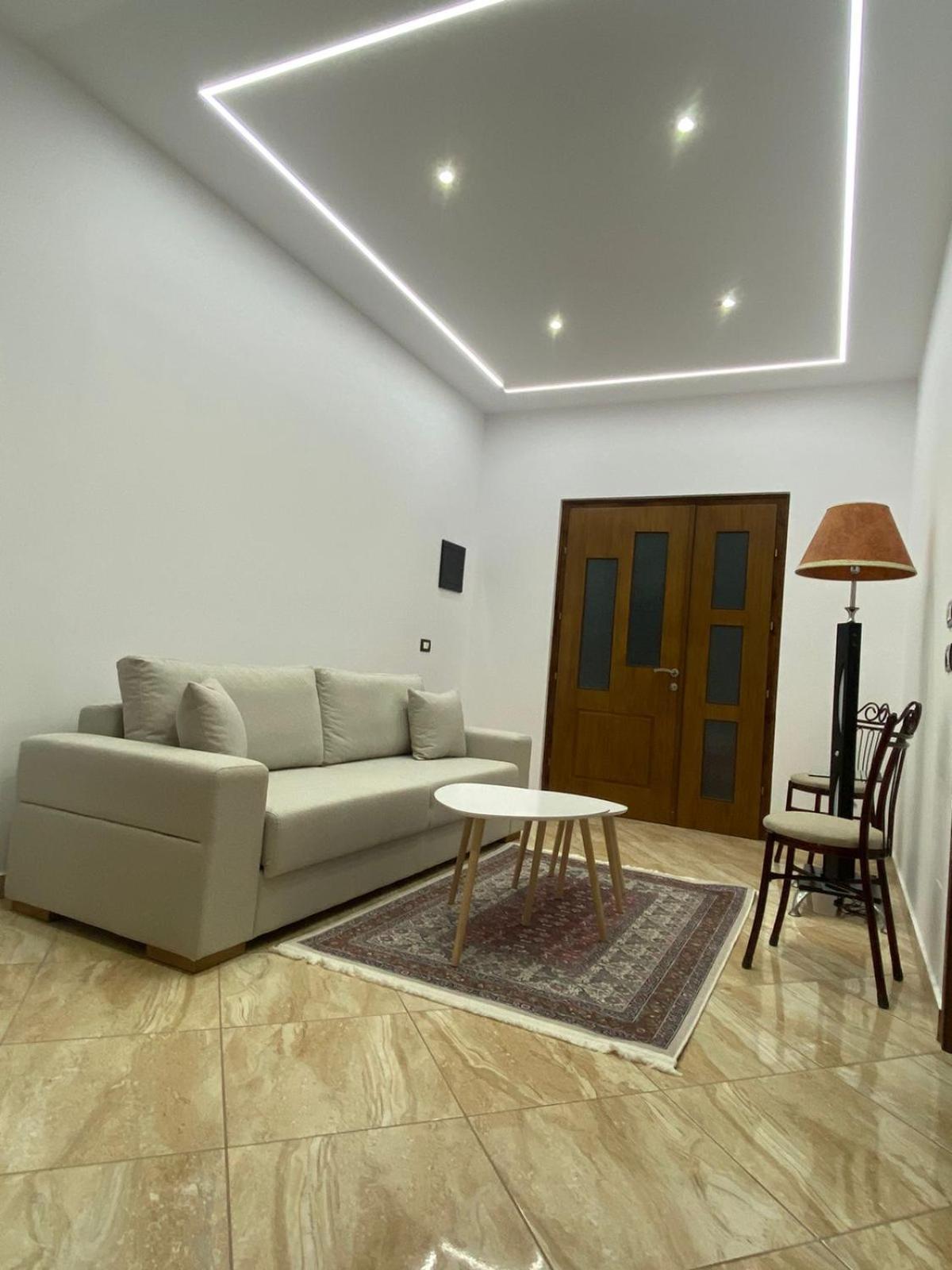 Vila Ajdinaj Μπεράτ Εξωτερικό φωτογραφία